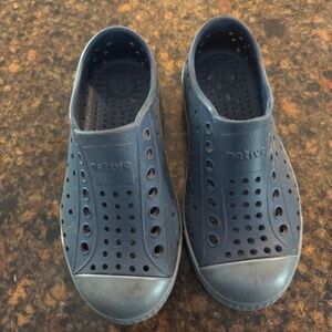 C10 toddler boy blue Natives